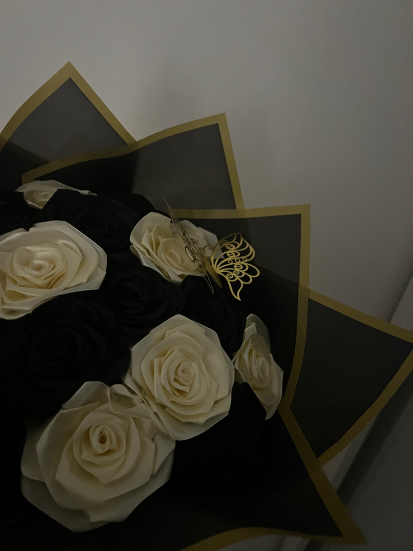 ZX Creations | Bouquets & Henna